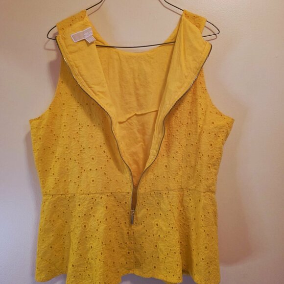 Michael Kors Yellow Eyelet Peplum Top XL - Picture 4 of 5